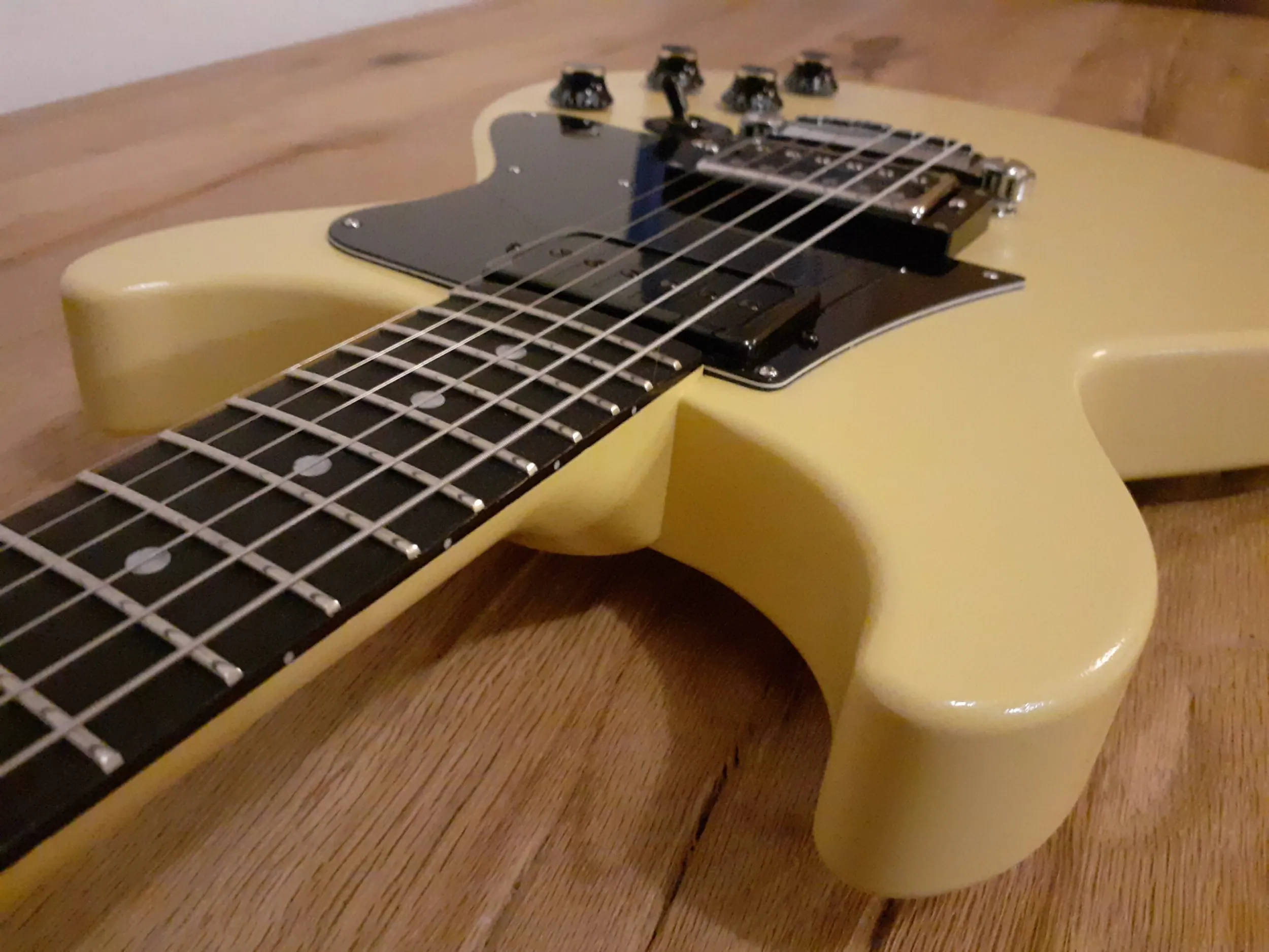 Heier #11 LP Double Cut – Detailansicht 8 – Custom E-Gitarre von Heier Guitars bei Dresden und Meißen